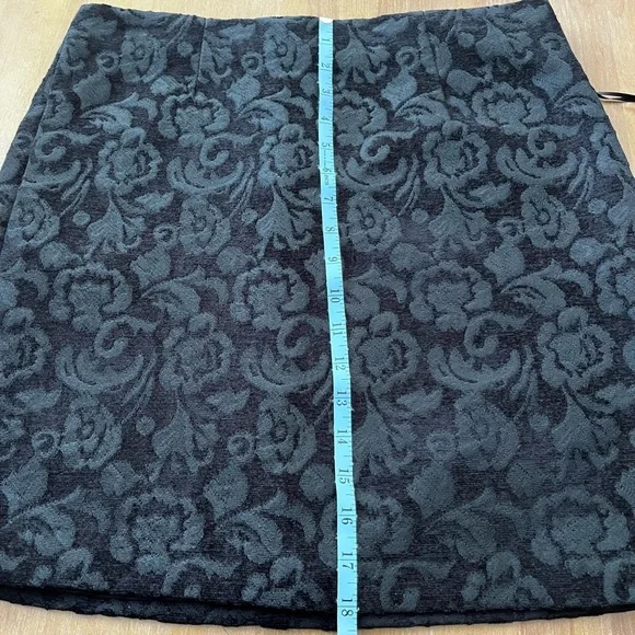 Willi Smith Women's Black Damask Mini Skirt Size 8 - Picture 6 of 7